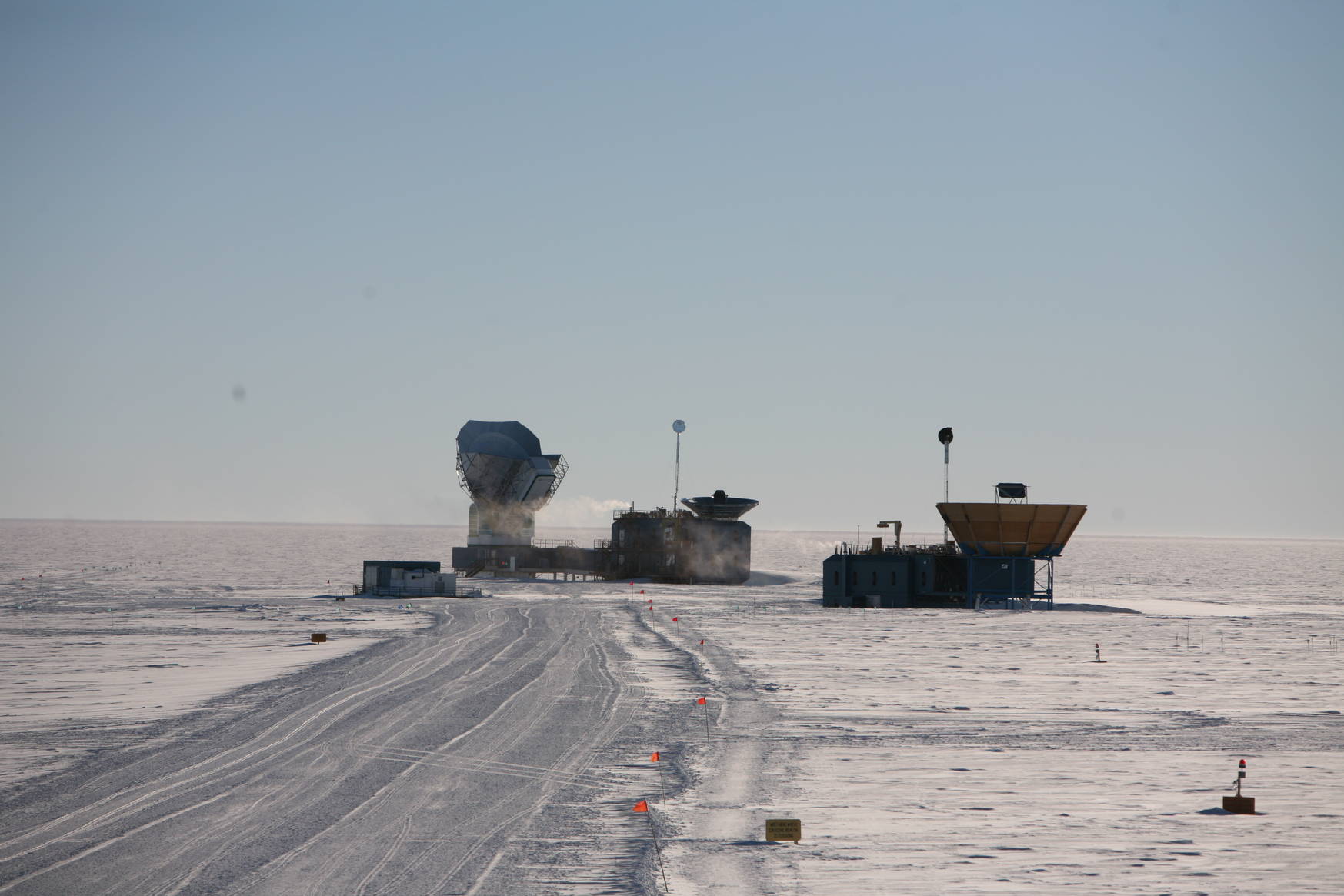 The Dark Sector Laboratory/South Pole Telescope seen from the station (where we live/sleep/eat). To the right: the MAPO building.