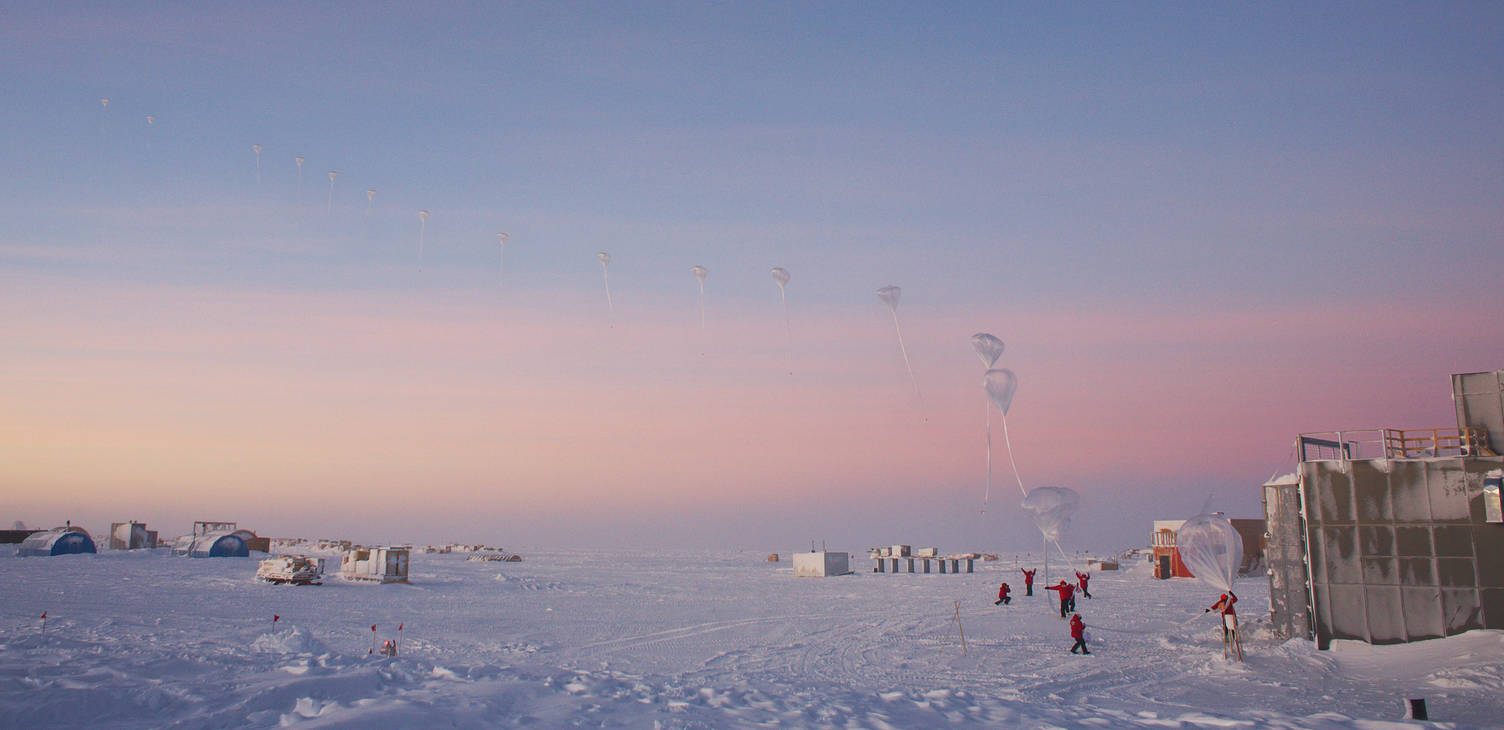 Launch of a Helium balloon (composite of 17 individual frames). Really happy with the
way the picture turned out!